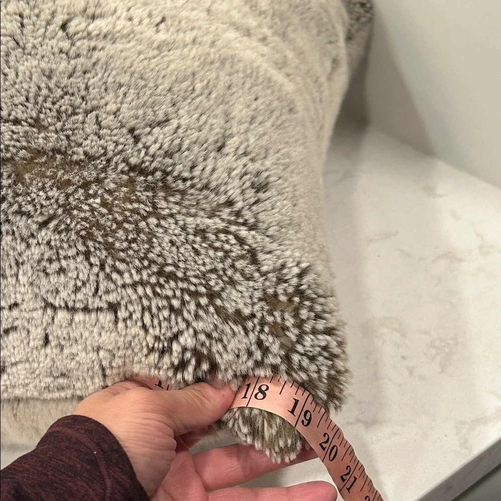 Magaschoni home faux